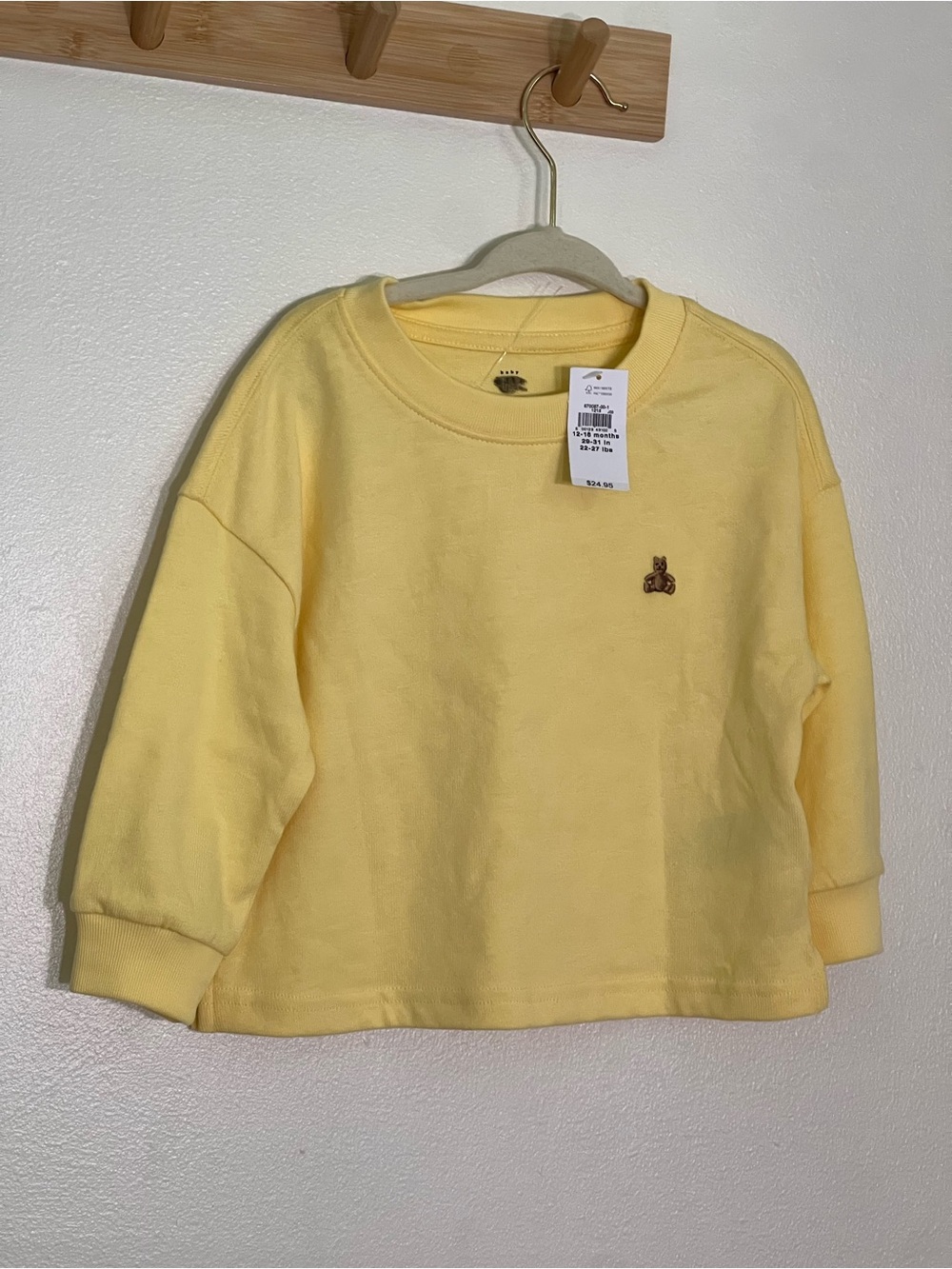 GAP baby 100% cotton unisex Pale Yellow Crewneck Sweatshirt with Teddy Logo